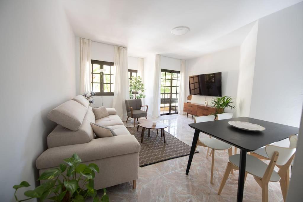Comfortable Centric Apartment Steps From The Beach Gran Tarajal Dış mekan fotoğraf
